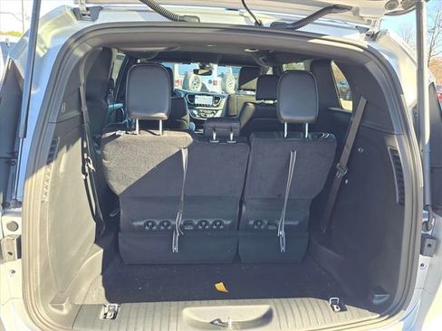 New 2026 Chrysler Pacifica Select w/ S Appearance Package image 9