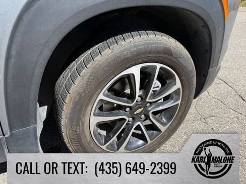 Used 2025 Chevrolet TrailBlazer LT AWD/4WD image 9