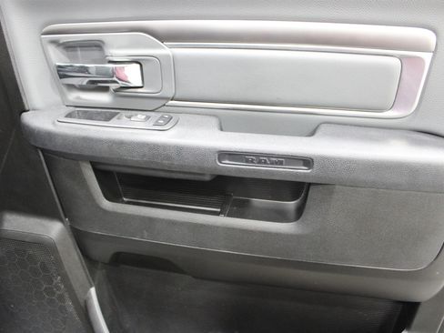 Used 2022 RAM 1500 Classic SLT image 24