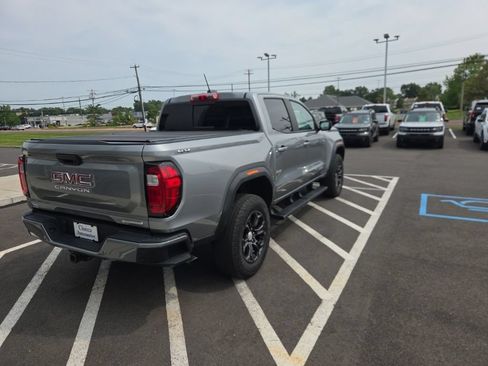 Used 2023 GMC Canyon Elevation w/ Convenience Package AWD/4WD image 5