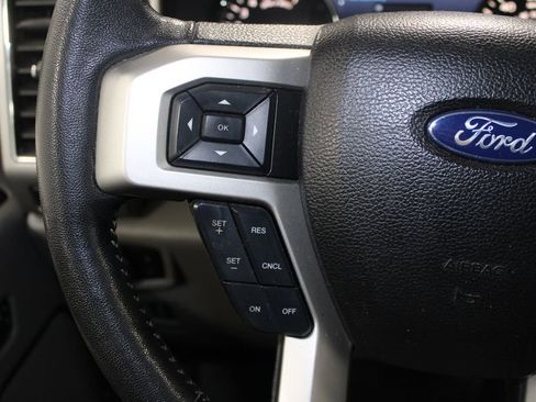 Used 2018 Ford F150 Lariat image 23