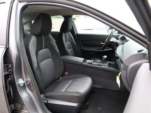 New 2026 Nissan Sentra SV w/ SV Convenience Package FWD image 25