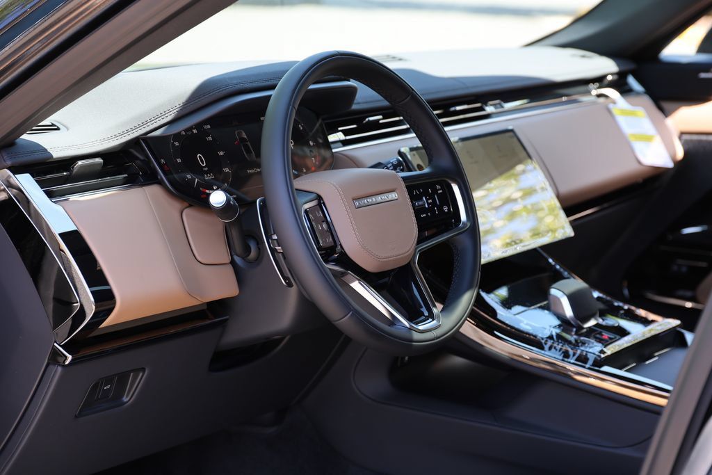 New 2026 Land Rover Range Rover Sport SE AWD/4WD image 17