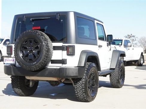 Used 2016 Jeep Wrangler Sport w/ Connectivity Group image 9