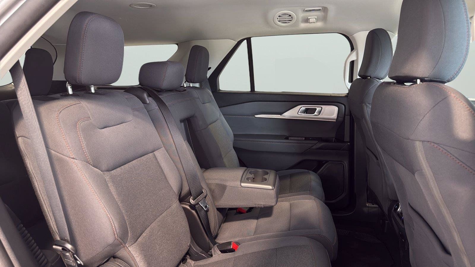 Certified 2025 Ford Explorer Active AWD/4WD image 16