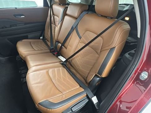 Certified 2023 Nissan Pathfinder Platinum w/ Cargo Package image 12