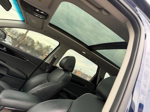 Used 2020 Kia Sorento EX image 5