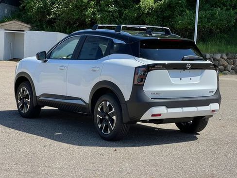New 2026 Nissan Kicks SV w/ Cold Weather Package AWD/4WD image 7