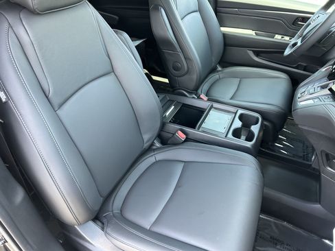 Used 2026 Honda Odyssey EX-L image 10