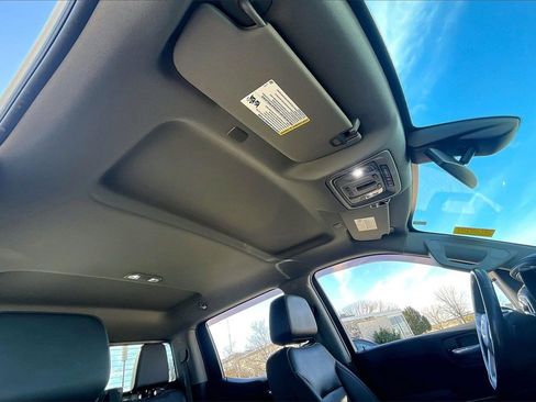 Used 2021 GMC Sierra 1500 SLT w/ SLT Premium Plus Package image 17