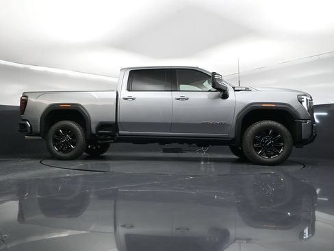 New 2026 GMC Sierra 2500 AT4 w/ AT4 Preferred Package AWD/4WD image 35