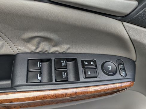 Used 2012 Honda Accord EX-L image 10