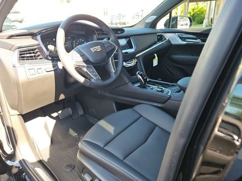 New 2025 Cadillac XT5 Premium Luxury w/ Technology Package image 6