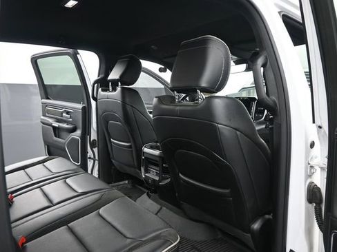 Used 2023 RAM 1500 Laramie AWD/4WD image 17