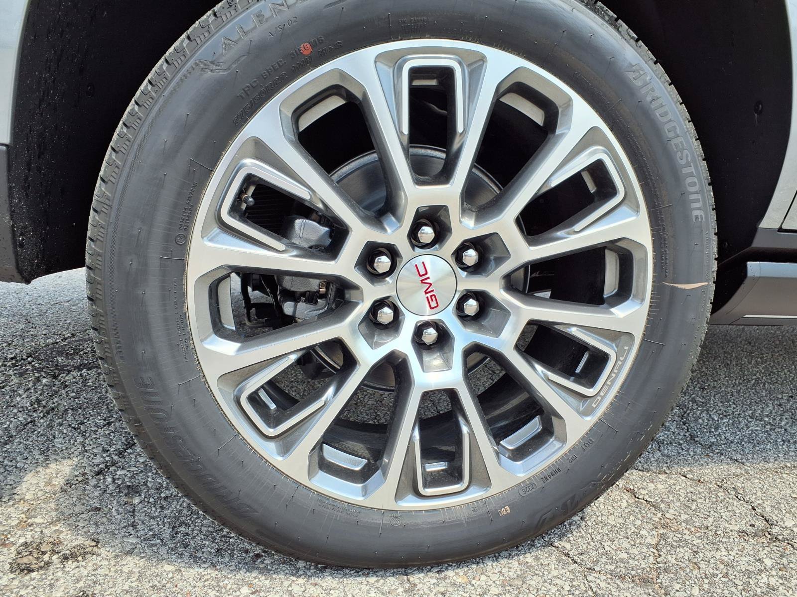 New 2026 GMC Yukon Denali w/ Denali Reserve Package AWD/4WD image 26
