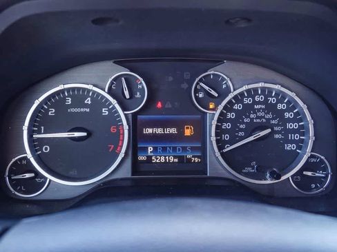 Used 2015 Toyota Tundra SR5 w/ SR5 Upgrade Package image 21