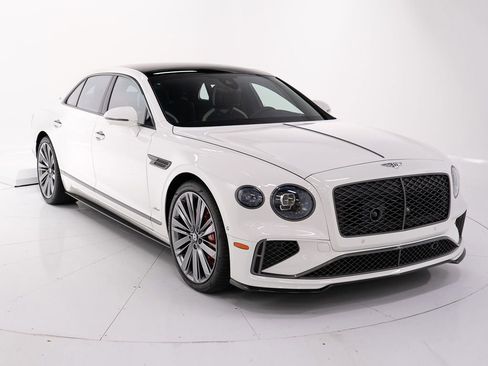 Used 2025 Bentley Flying Spur Plug-In Hybrid AWD/4WD image 7