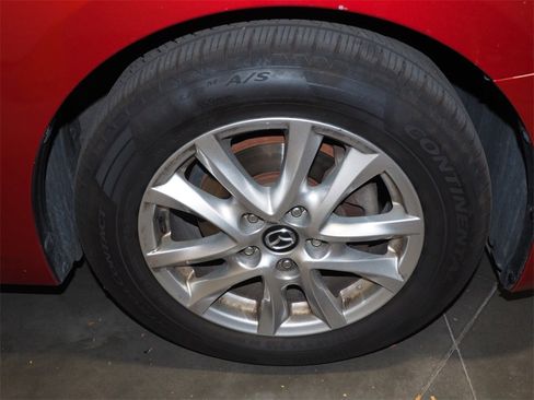 Used 2016 MAZDA MAZDA3 i Sport w/ Preferred Equipment Package image 16