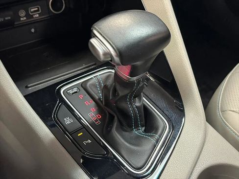 Used 2019 Kia Niro EX Premium w/ Sunroof Package FWD image 25