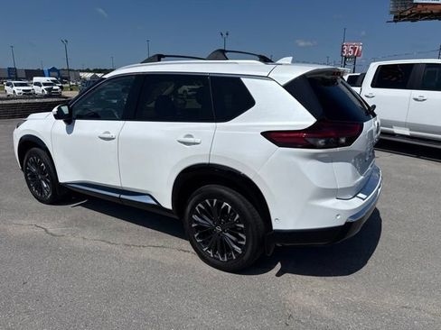 Used 2026 Nissan Rogue Platinum w/ Platinum Premium Package AWD/4WD image 12