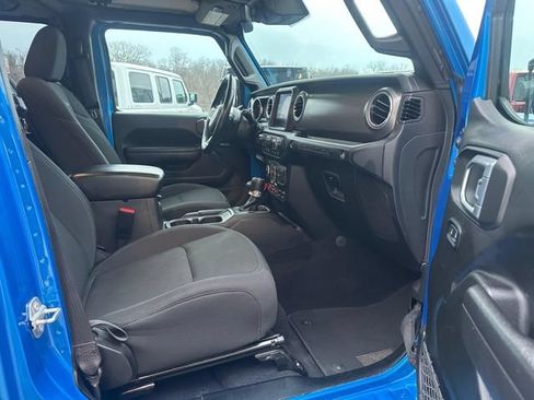 Used 2022 Jeep Wrangler Unlimited Rubicon 4xe w/ Cold Weather Group AWD/4WD image 10