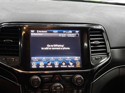 Used 2020 Jeep Grand Cherokee Limited image 18