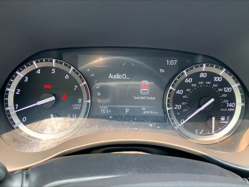 Used 2021 Toyota Highlander XLE FWD image 26
