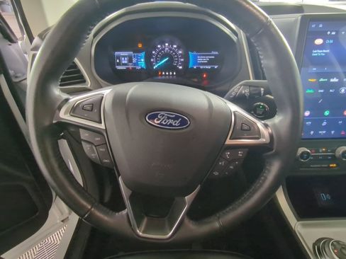 Used 2024 Ford Edge SEL image 15