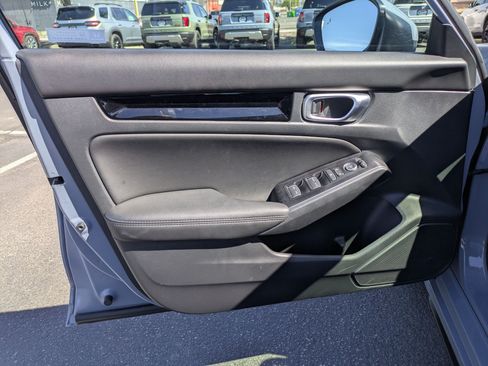 Used 2023 Honda Civic Sport Touring image 14