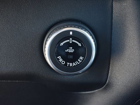 Used 2025 Lincoln Navigator Reserve AWD/4WD image 31