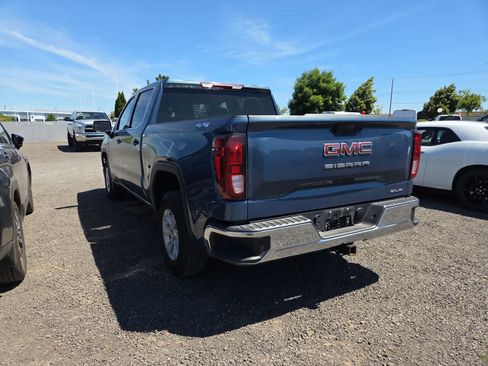 Used 2024 GMC Sierra 1500 SLE AWD/4WD image 3