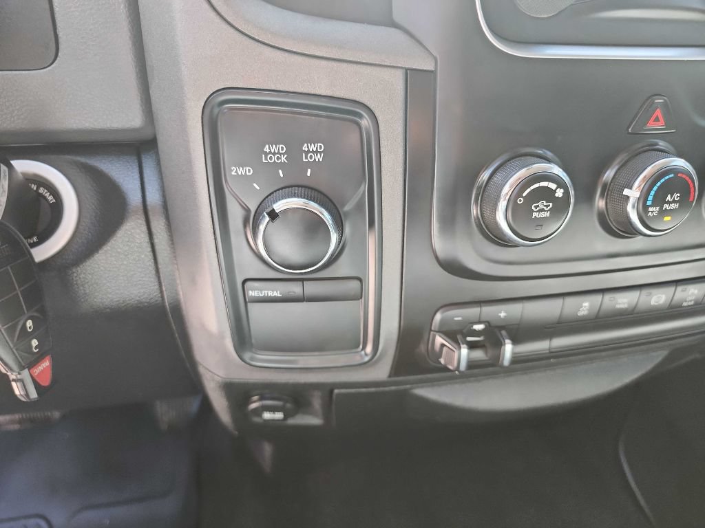 Used 2018 RAM 3500 Tradesman w/ Chrome Appearance Group AWD/4WD image 27