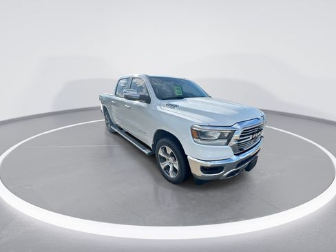 Used 2023 RAM 1500 Laramie AWD/4WD image 2