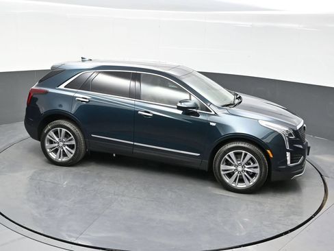 New 2025 Cadillac XT5 Premium Luxury w/ Technology Package AWD/4WD image 32