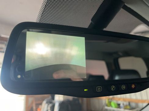 Used 2011 Chevrolet Silverado 1500 LTZ w/ LTZ White Diamond Edition image 19