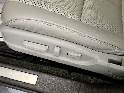 Used 2015 Acura TLX w/ Technology Package FWD image 12