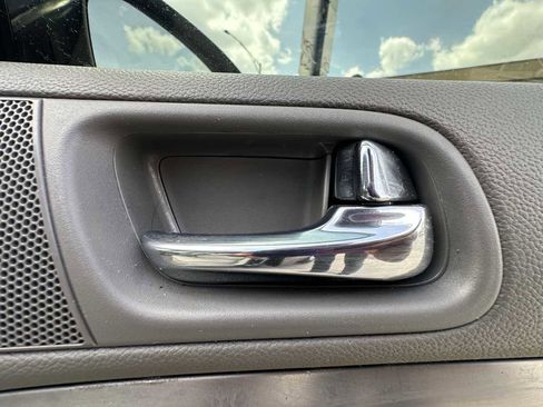 Used 2012 INFINITI G37 x w/ Premium Pkg image 29