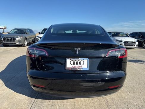 Used 2022 Tesla Model 3 image 4