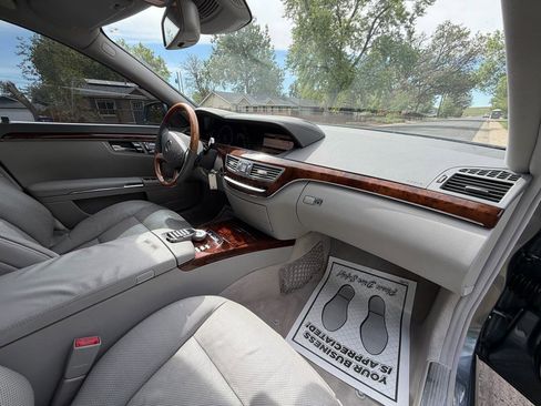 Used 2011 Mercedes-Benz S 550 image 16