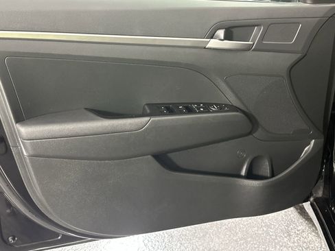 Used 2019 Hyundai Elantra SE w/ Cargo Package image 33
