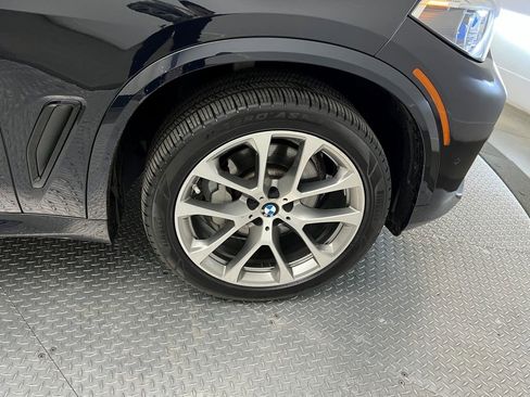 Used 2023 BMW X5 xDrive40i w/ Executive Package AWD/4WD image 12
