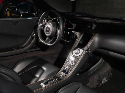 Used 2013 McLaren MP4-12C Spider RWD image 30