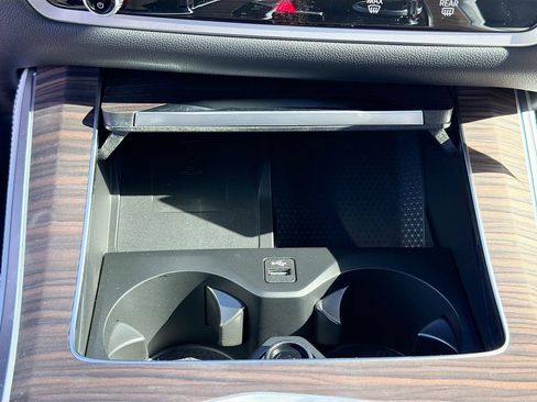 New 2026 BMW X5 xDrive50e w/ Climate Comfort Package image 31