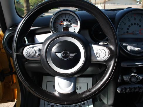 Used 2009 MINI Cooper Hardtop FWD image 11