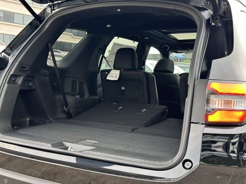 New 2025 Honda Pilot TrailSport image 6