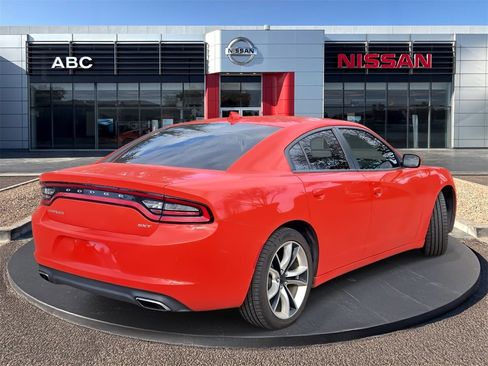 Used 2016 Dodge Charger SXT w/ Premium Group image 5