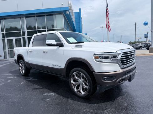 Used 2022 RAM 1500 Limited AWD/4WD image 2