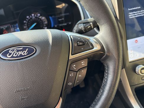 Used 2021 Ford Edge SEL w/ Convenience Package image 26