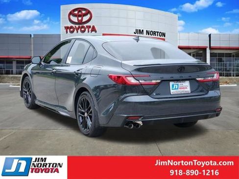 New 2026 Toyota Camry SE FWD image 5