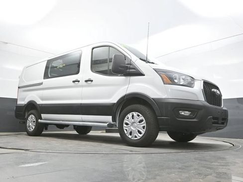 Used 2025 Ford Transit 250 Low Roof w/ Exterior Upgrade Package RWD image 40